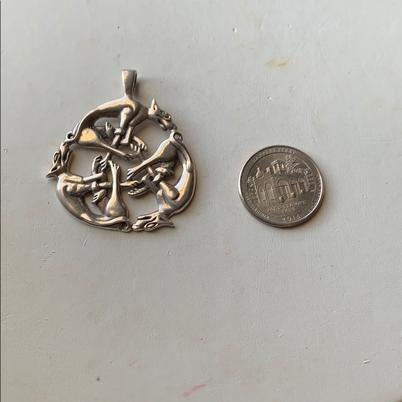 Sterling wolf pendent - Picture 3 of 3